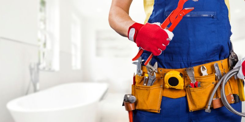 Como Evitar Golpes na Contratação de Encanador em São Gonçalo